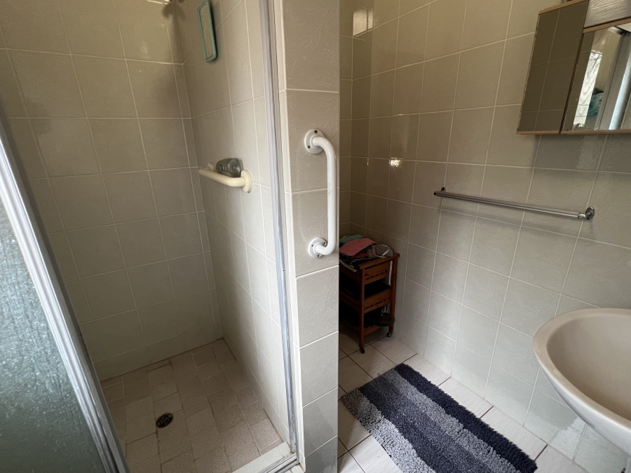 2 Bedroom Property for Sale in Noorsekloof Eastern Cape